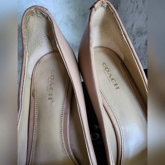 Coach Tan Leather Bowery Kitten Heels S 7.5 - Picture 9 of 16
